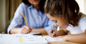 Como motivar a criança a estudar